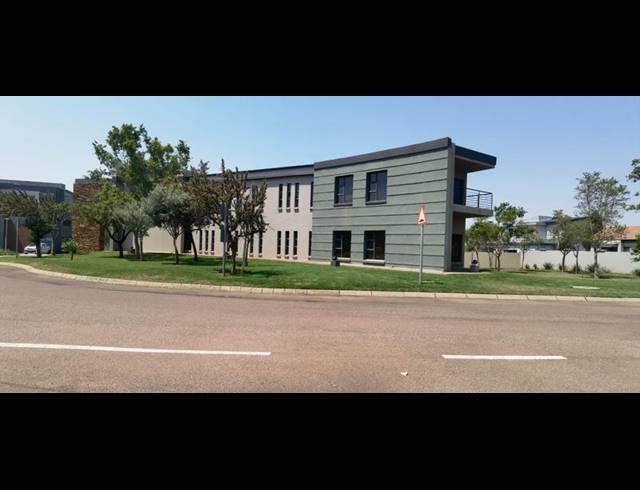 BUSINESS PROPERTY TO RENT IN NEWMARK ESTATE